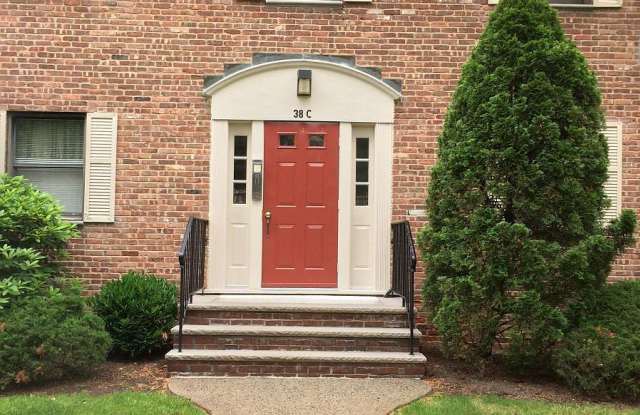 38 Sandra Cir Gallery 1