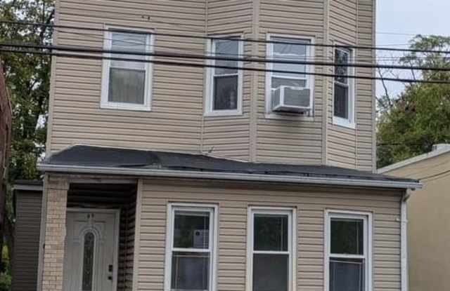 89 W Englewood Avenue 1 - 89 West Englewood Avenue, Englewood, NJ 07631