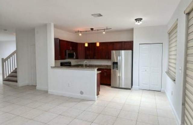 10781 NW 81st Lane, Doral, FL 33178 Gallery 3