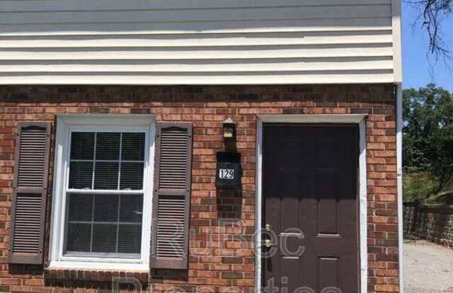 129 E Maine Ave photos photos