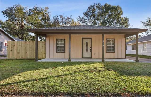 378 Alabama - 378 Alabama Avenue, Beaumont, TX 77705