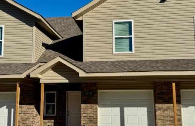 2807 W Mockingbird Ln photos photos