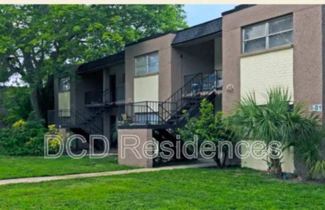 8303 Oak Forest Ct Gallery 1
