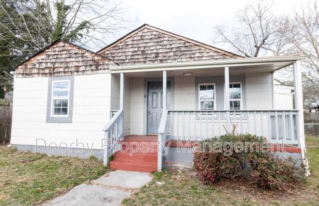 921 East Ave photos photos