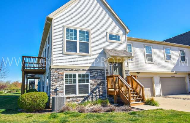 2 Bedroom 2.5 Bath end unit Townhome in West Des Moines with attached garage photos photos