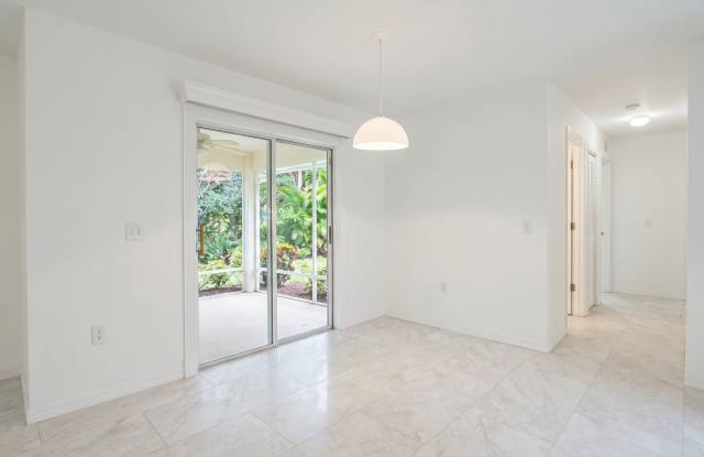 1022 Foster Road - A Gallery 4