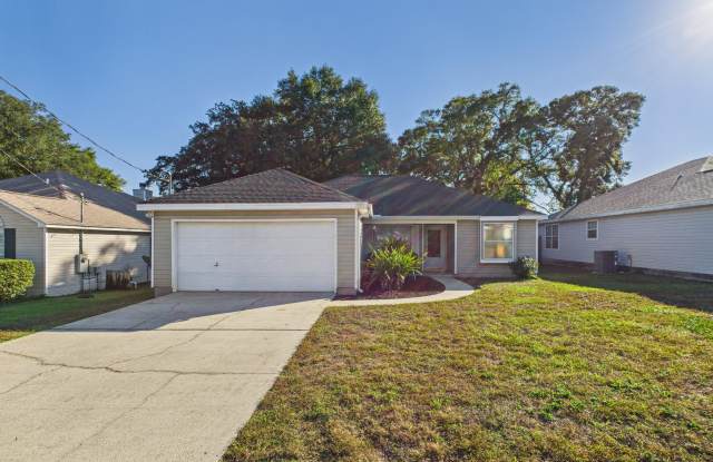 1912 Spiller Way - 1912 Spiller Way, Wright, FL 32547