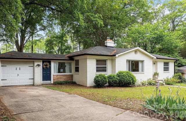 5212 Pine Drive Gallery 1