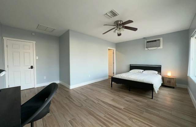 1 W FAIRMONT Drive Gallery 2
