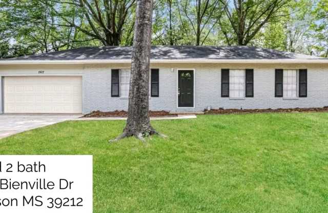 3 bedroom 2 bath home available for rent - 1907 Bienville Drive, Jackson, MS 39212