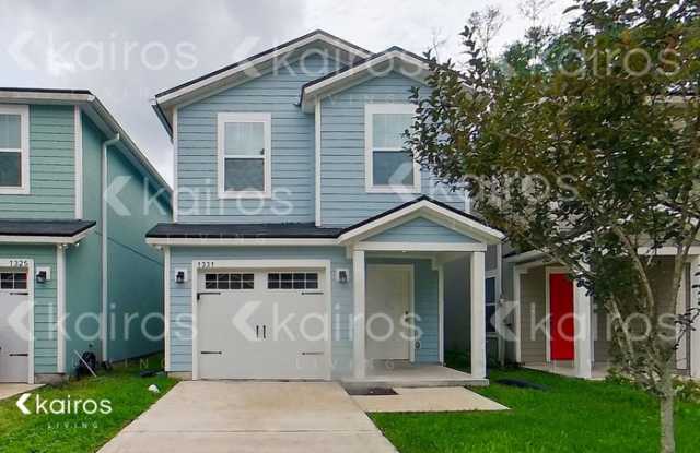 1331 Mull Street photos photos