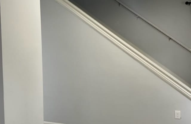 405 North Washington Avenue Gallery 2