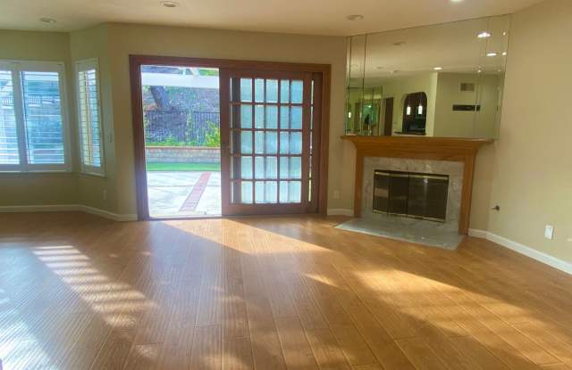 5403 Francisca Way Gallery 4