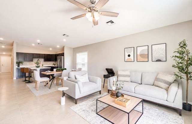 Ravinia St. Lucie Gallery 3