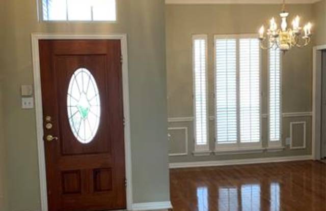 4914 Shadowood Road Gallery 2