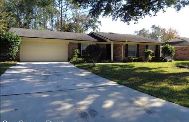 1447 Betty Ct - 1447 Betty Court, Orange Park, FL 32073