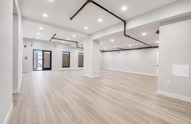 5001-00 FRANKFORD Avenue Gallery 4