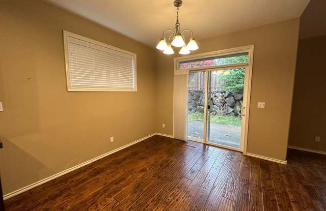 12943 SW Takena Court Gallery 4
