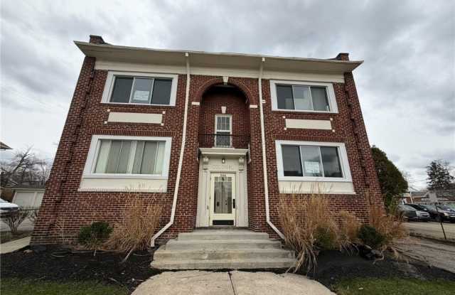 3186 Euclid Heights Boulevard unit: 1 photos photos