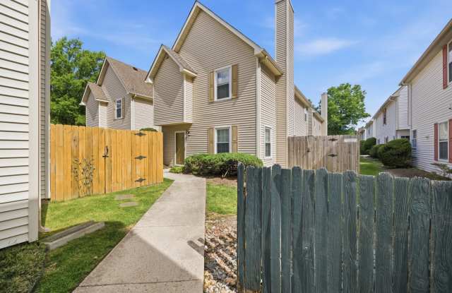 944 Gas Light Lane - 1 photos photos
