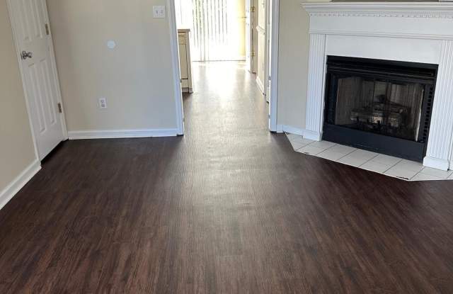3935 Sterling Pointe Drive Gallery 4