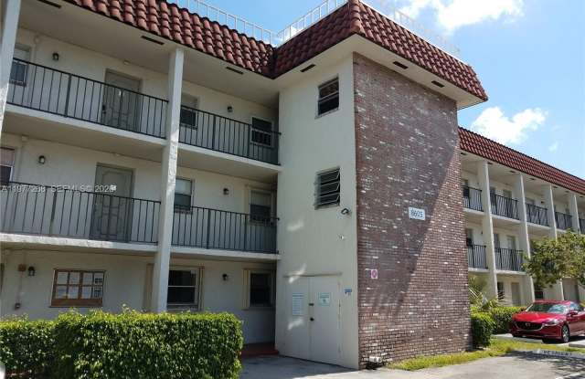 8605 W Sample Rd photos photos