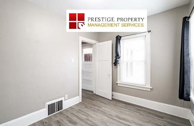 5832-5834 W. Walker St - Upper photos photos