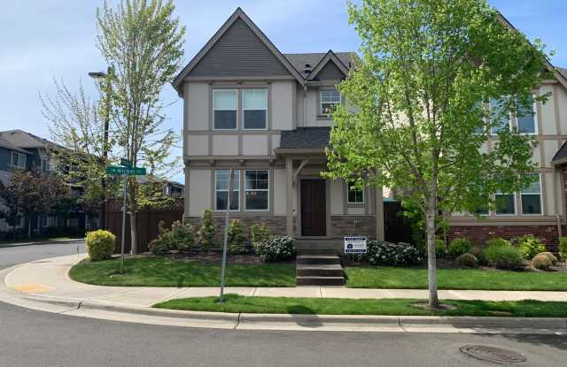 Charming Corner Lot Home | 3BD | 2.5BA | Baseline Woods | Great Location! photos photos