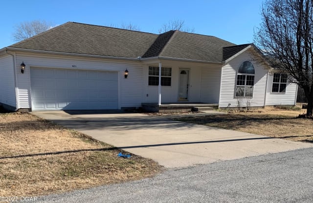 1001 Katherine Avenue - 1001 Katherine Avenue, Duquesne, MO 64801