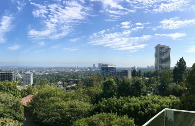 1267 St Ives - 1267 Saint Ives Place, Los Angeles, CA 90069
