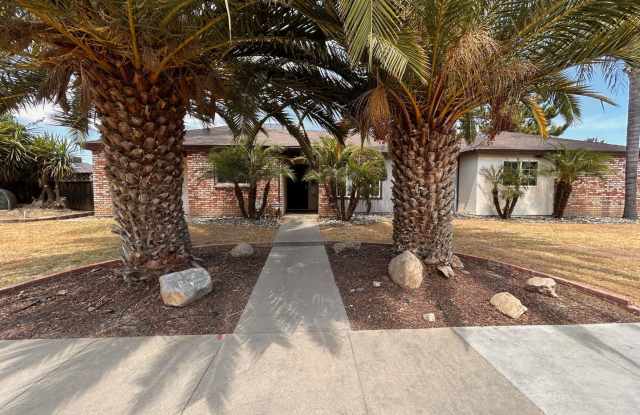 Cute home for rent in Tulare photos photos