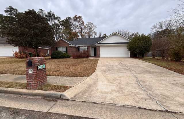 Executive Rental with Pool and Fenced yard photos photos