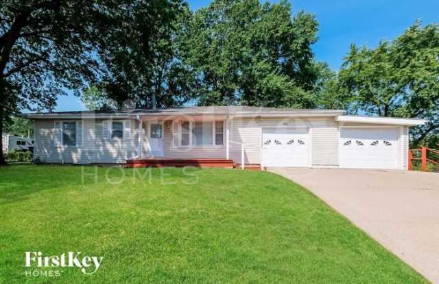 7106 North Troost Avenue photos photos