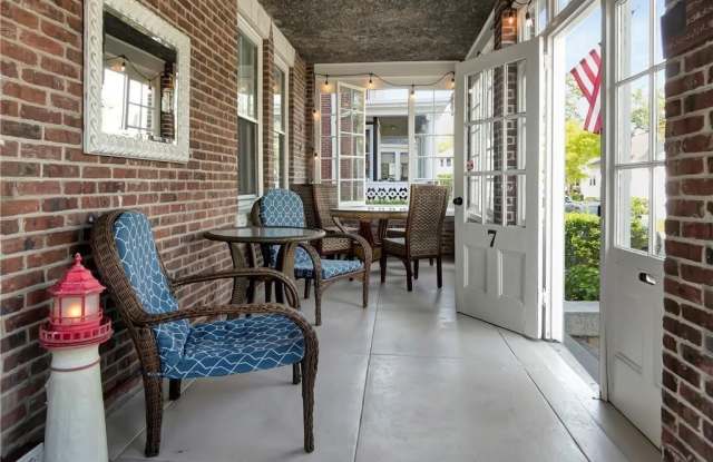 7 Sylvan Street Gallery 3