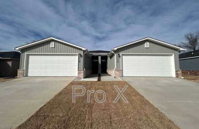 112 NW 67th Ave photos photos