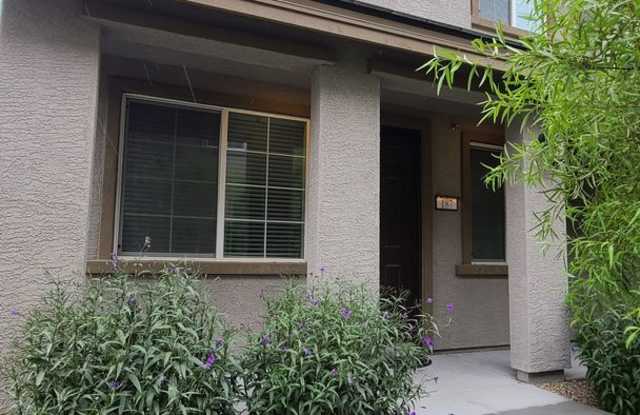 3 Bedroom 3 Bath Townhouse photos photos