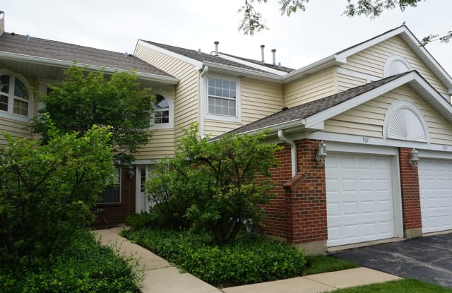 967 W Happfield Drive - 967 West Happfield Drive, Arlington Heights, IL 60004