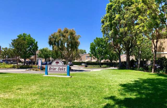 10390 E Briar Oaks Dr, Unit E Gallery 4