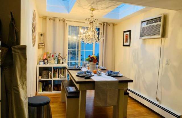 8 Prince St. Gallery 2