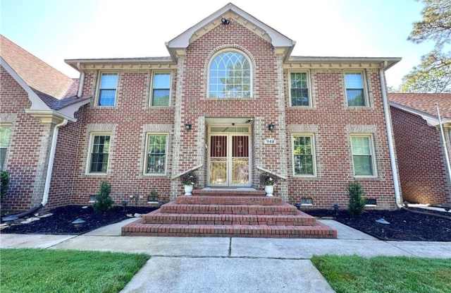 948 Forest Lakes Circle Gallery 3