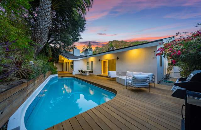 2221 Bowmont Dr Gallery 3