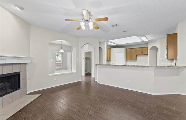 3817 Red Oak Trail Gallery 3