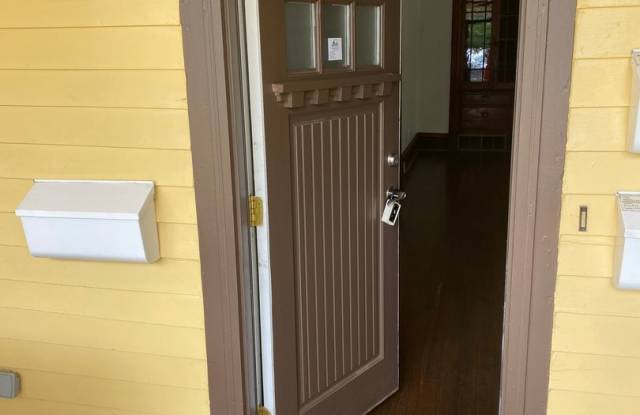 Available for 2027-2028 Fall Pre-Leasing: Modern Farmhouse Style Gallery 3
