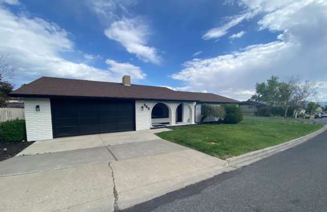 The Home You’ll Compare Everything Else To! photos photos