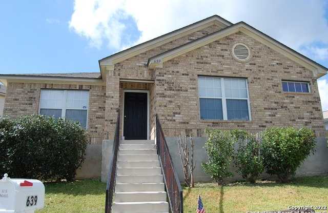 639 MEADOW ARBOR LN - 639 Meadow Arbor Lane, Universal City, TX 78148