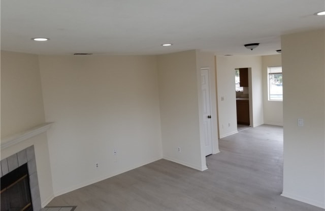 877 W Santa Cruz Street - 877 West Santa Cruz Street, Los Angeles, CA 90731