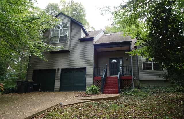 4 bedrooms single home for rent in Cobble Stone of Williamsburg Gallery 1