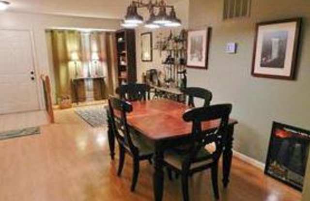14240 AUTUMN CIRCLE Gallery 2