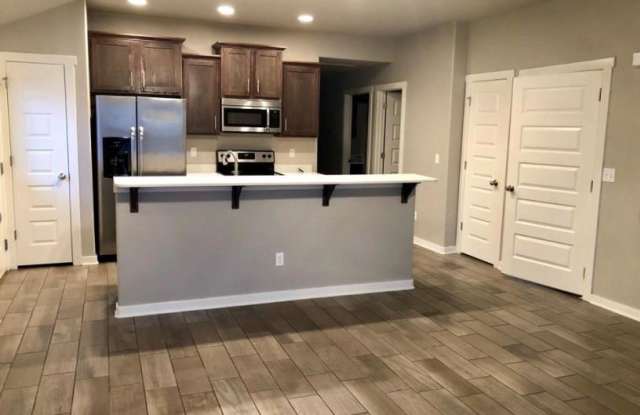 407 Weymouth Unit #A Gallery 2