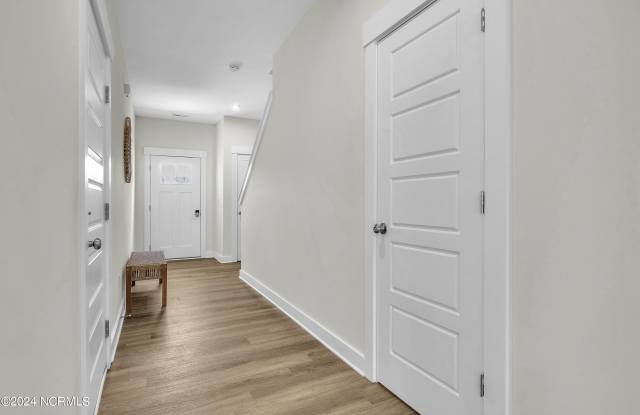 6032 Beckington Drive Gallery 3